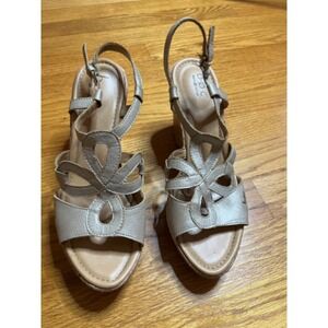 BOC Gold Wedge Sandals Ankle Strap Cutout Design Summer Shoes Size 9 READ